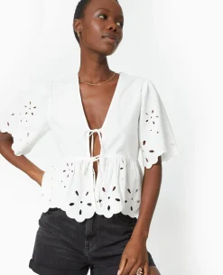 Blouse Avec Broderie Anglaise Et Nouettes - Blanc