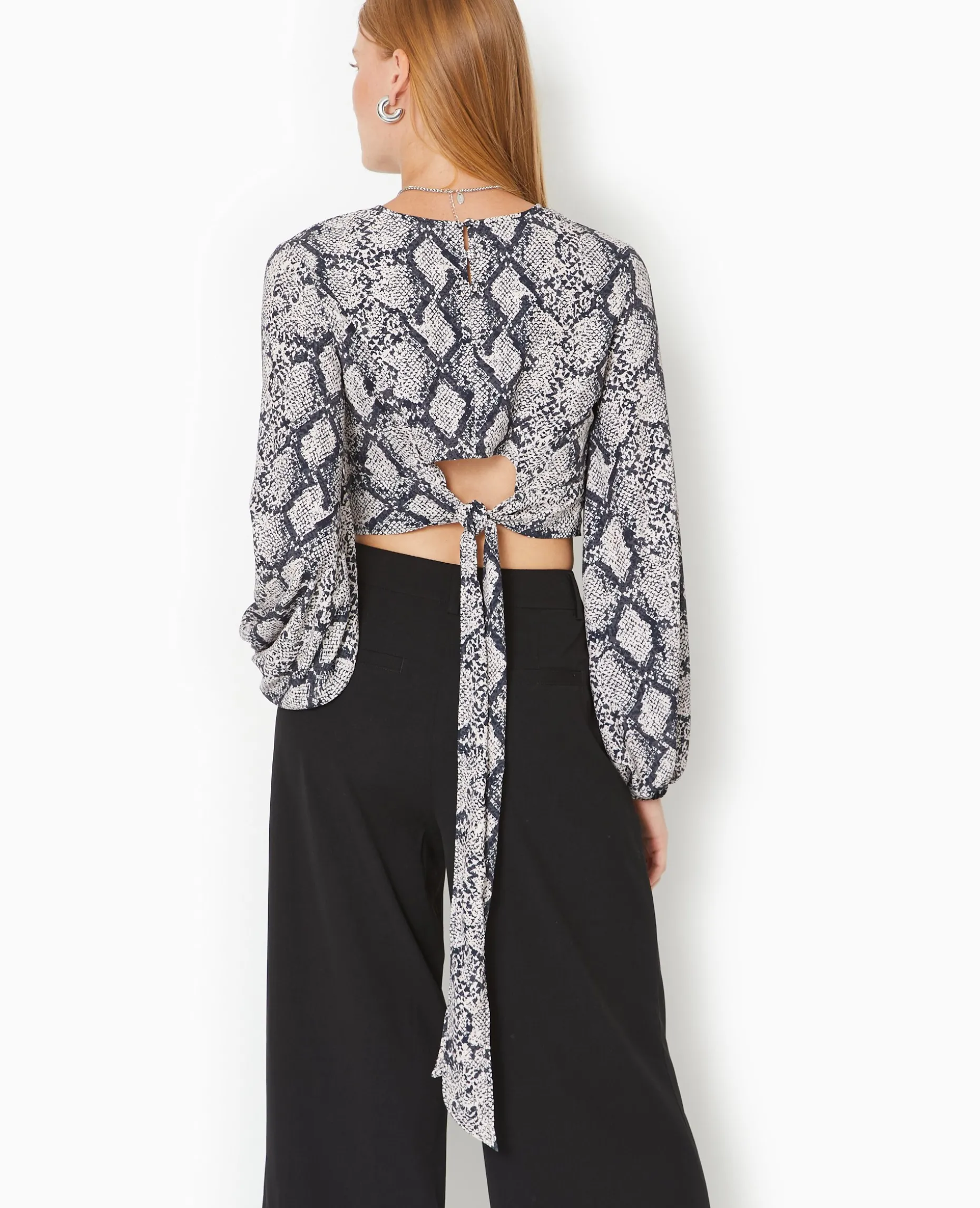 Blouse Courte Avec Découpe Dos Motif Python - Marron