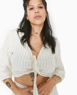 Blouse Courte Avec Nœud Devant - Blanc