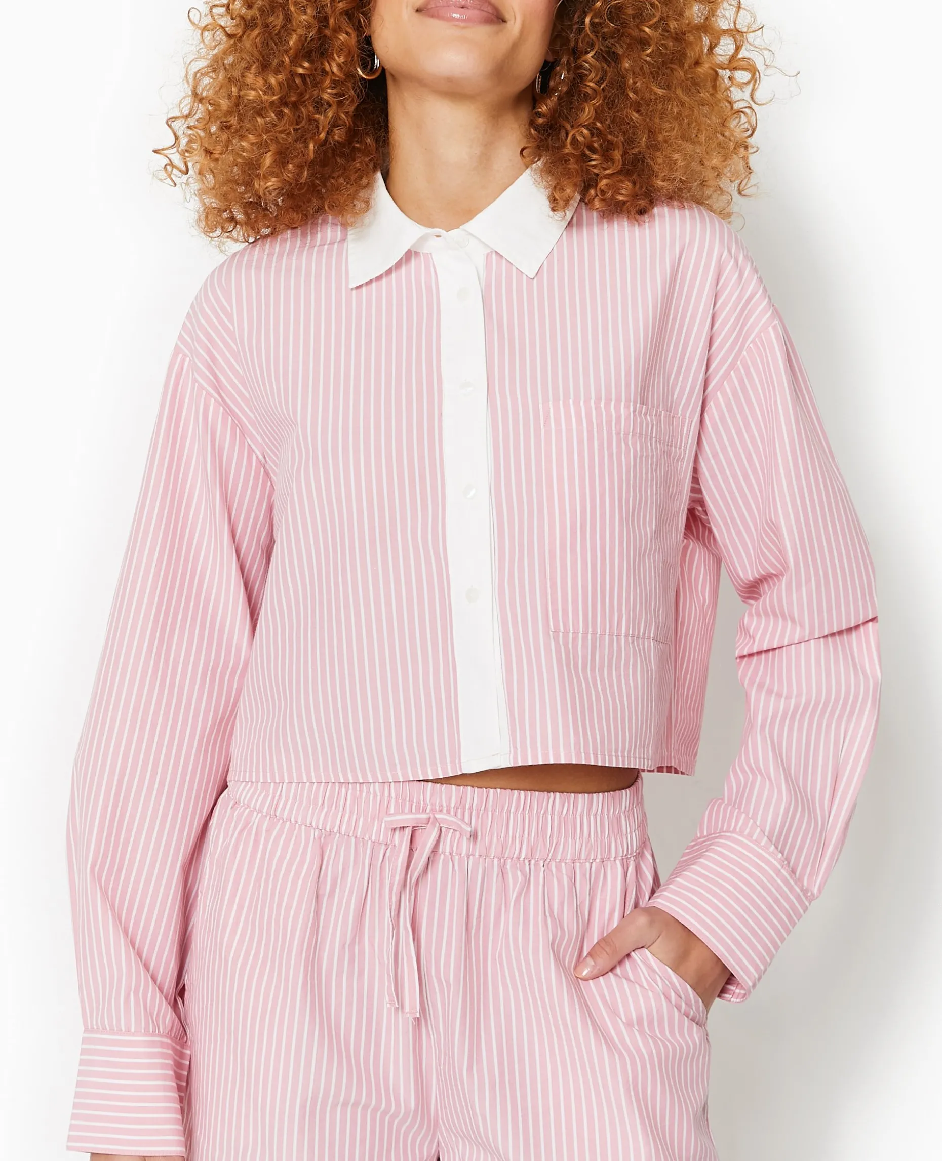 Chemise Rayée Cropped Façon Pyjama D'homme - Rose Poudré