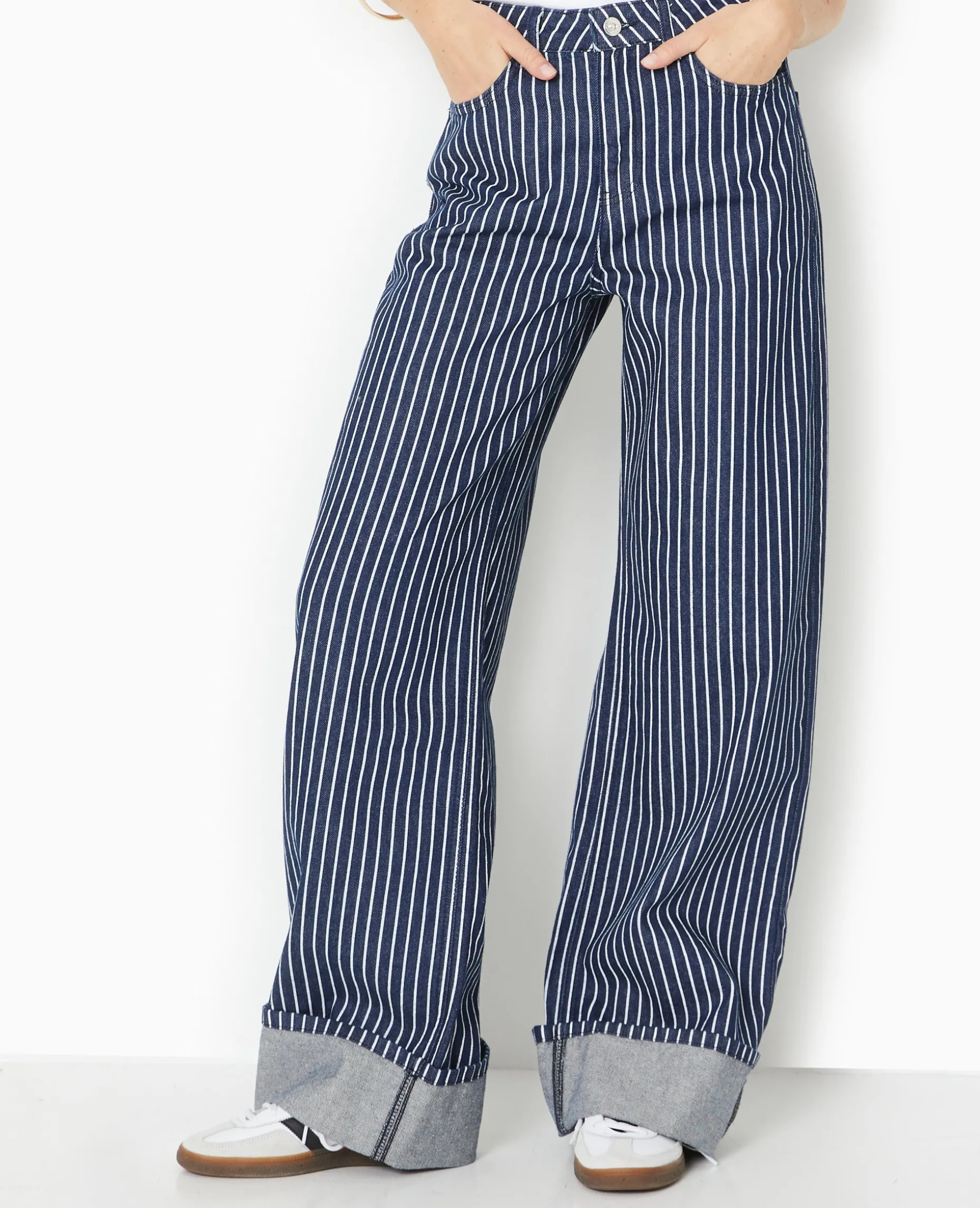 Jean Baggy Taille Haute Avec Rayures Et Revers - Bleu
