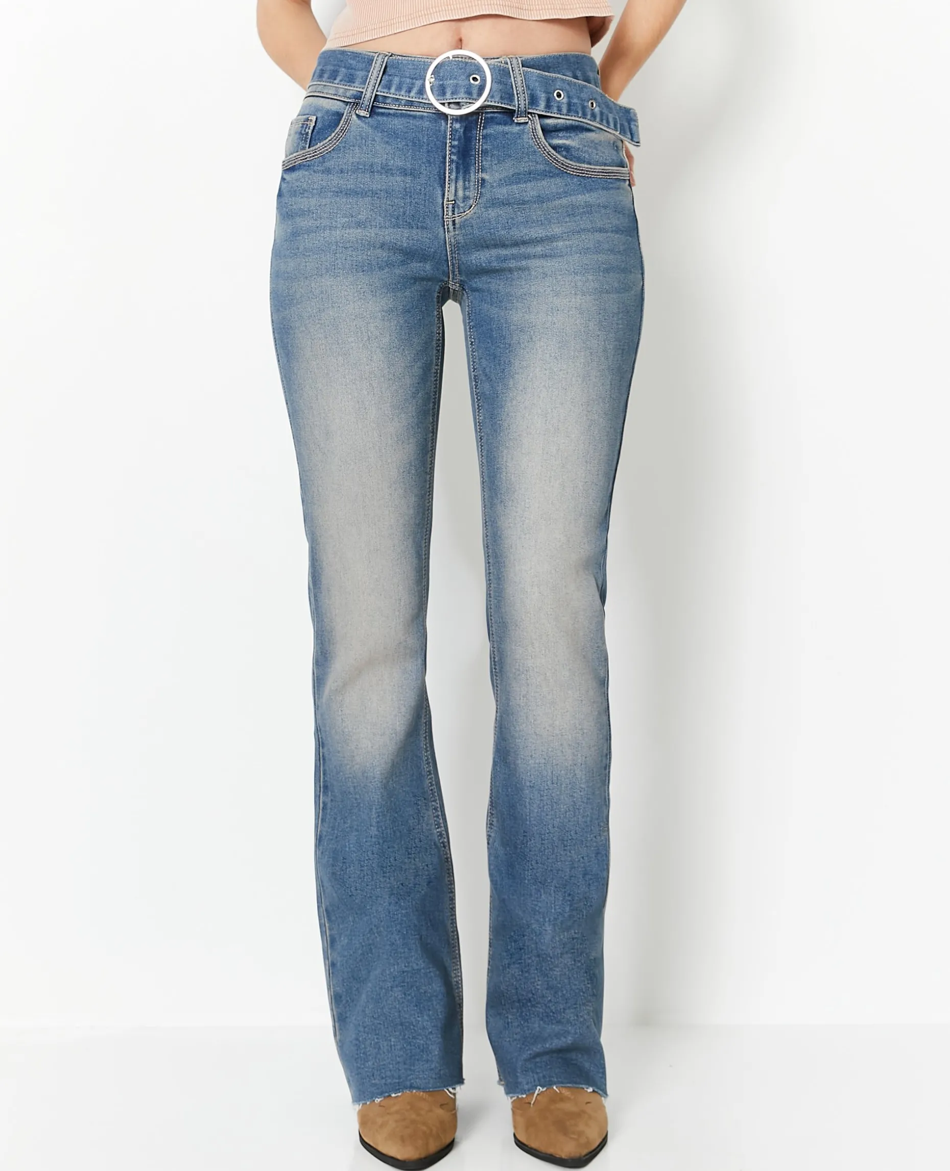 Jean Flare Taille Basse Avec Ceinture - Bleu