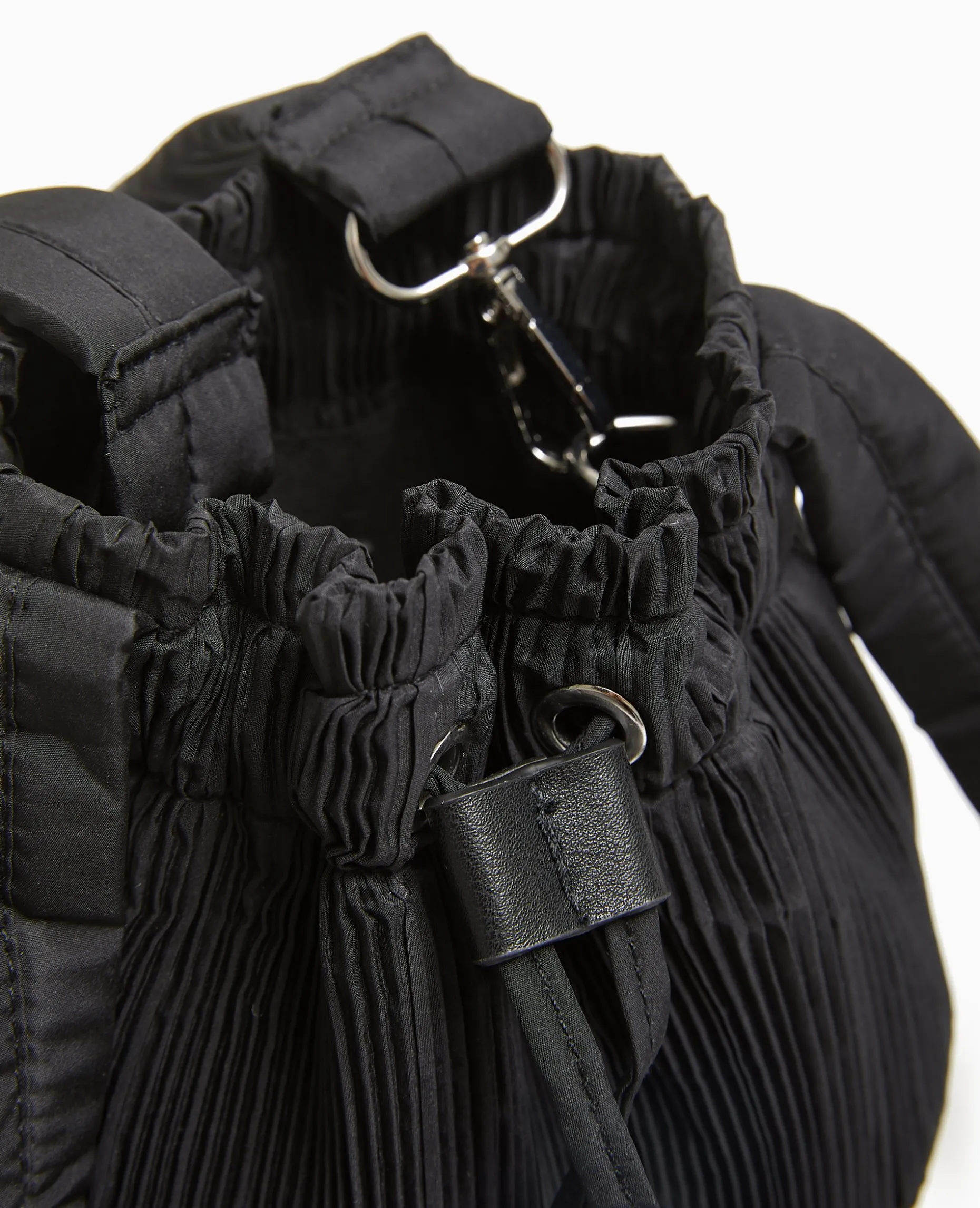 Mini Sac Seau En Tissu Plissé - Noir