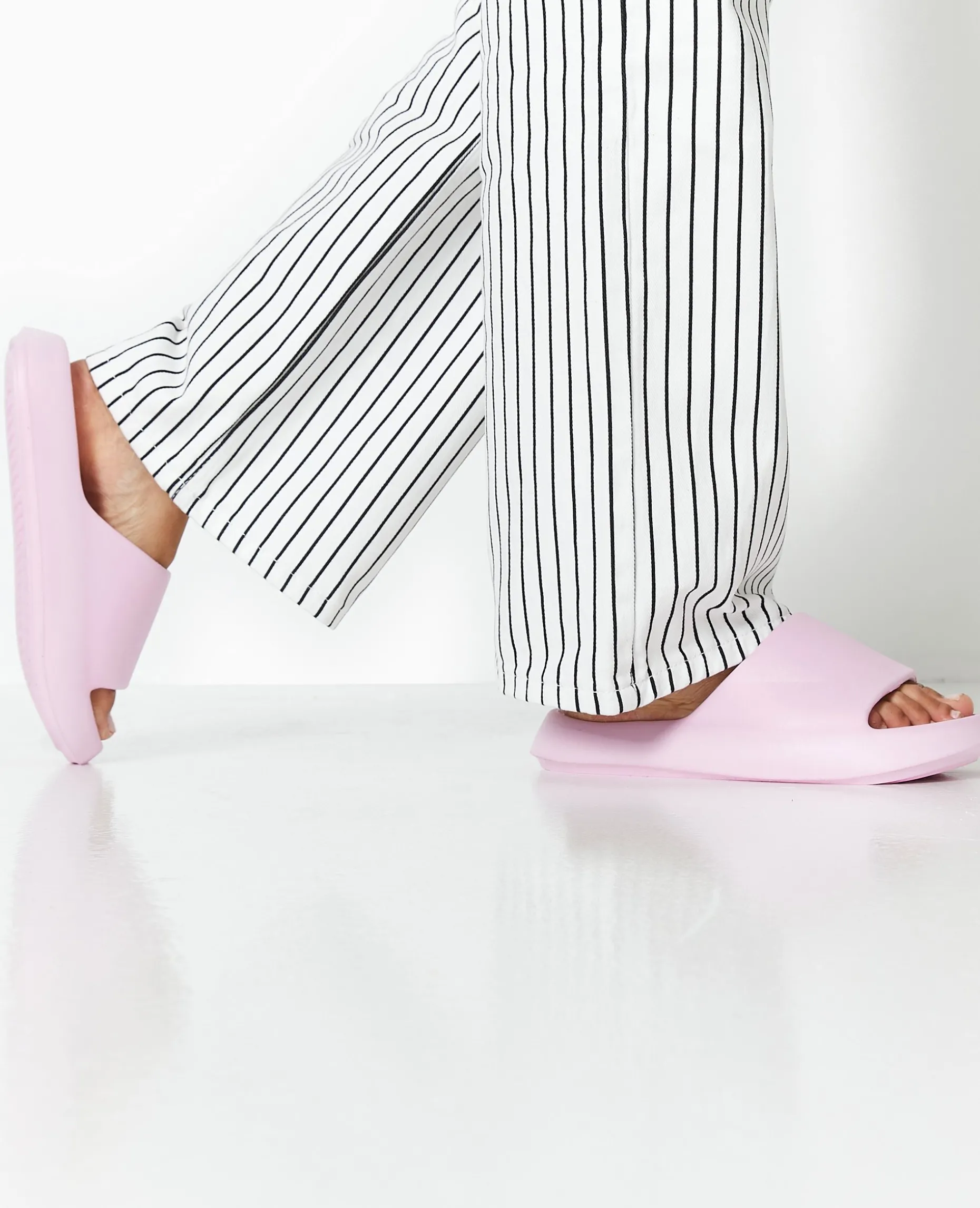 Mules Monobloc Ultra Légè;res - Rose Poudré