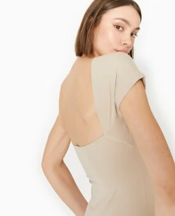 Robe Courte Avec Dos Ouvert - Beige