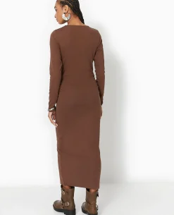 Robe Longue Moulante Avec Fronces Côtés - Marron