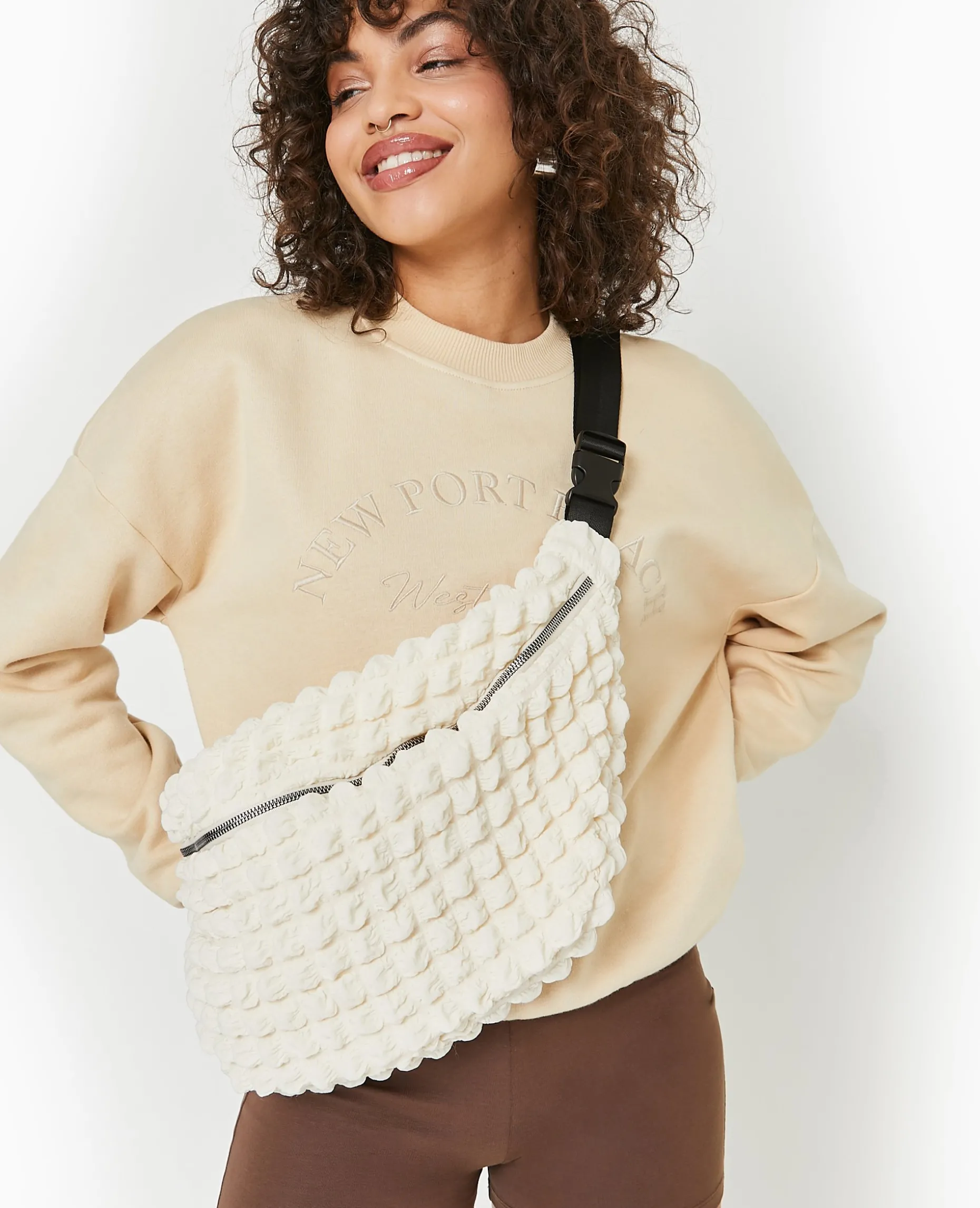 Sac Banane XXL En Tissu Texturé Gaufré - écru
