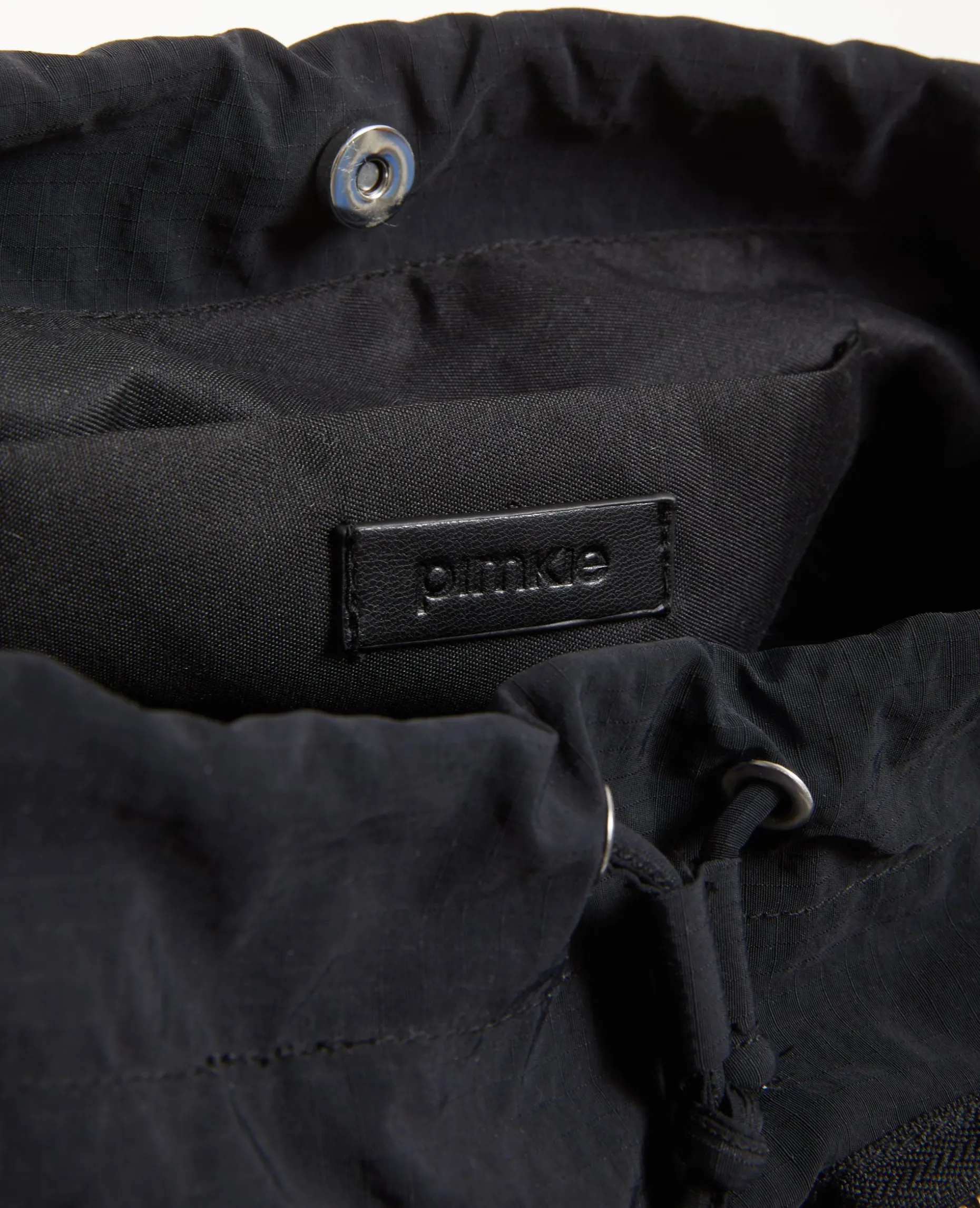 Sac Souple En Nylon Avec Poches Et Lien Coulissant - Noir
