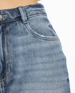 Short En Jean Loose Taille Haute Bas Roulottés - Bleu