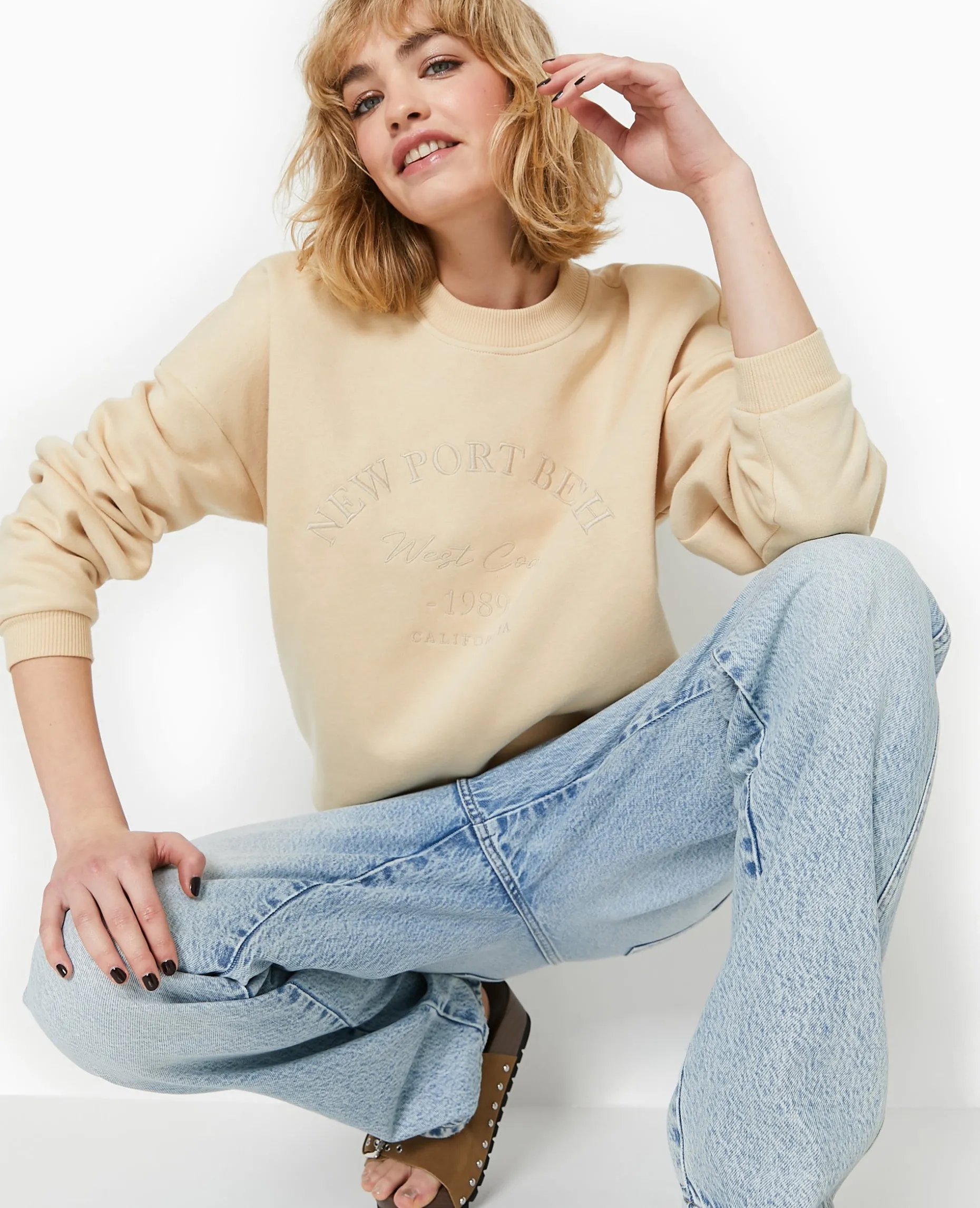Sweat Avec Broderie - Beige