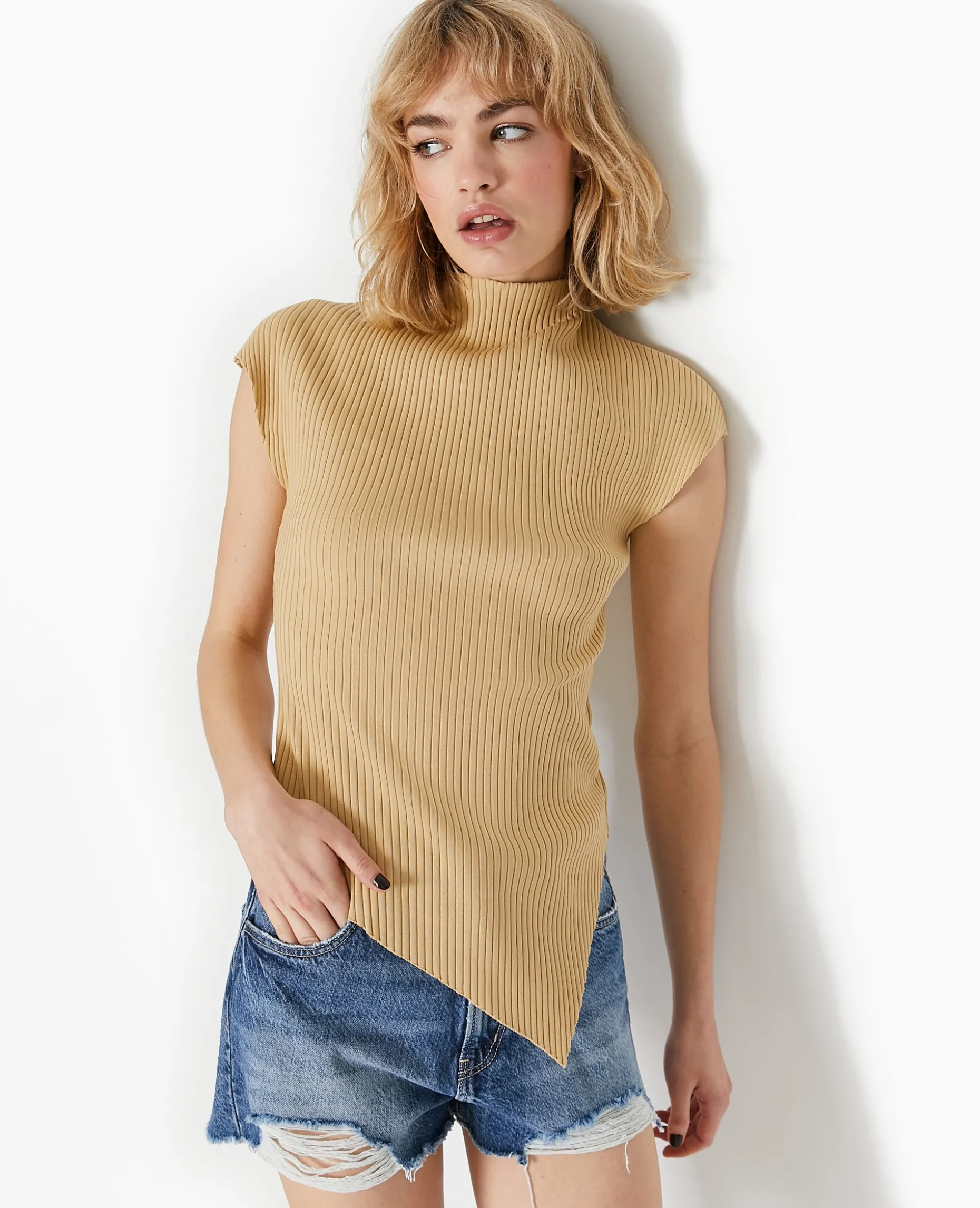 Top Asymétrique En Maille Côtelée - Beige