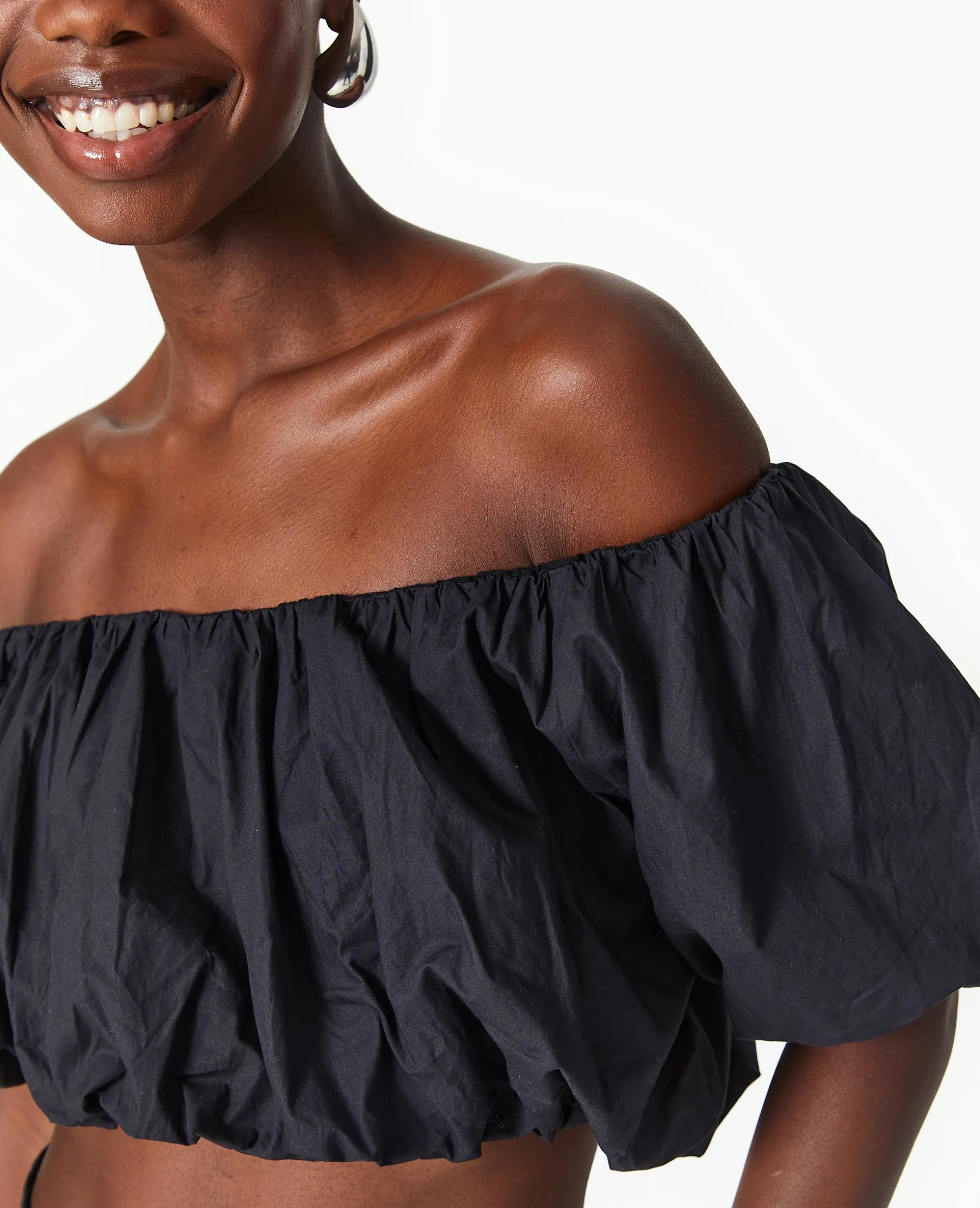 Top Court Avec Encolure Bardot - Noir