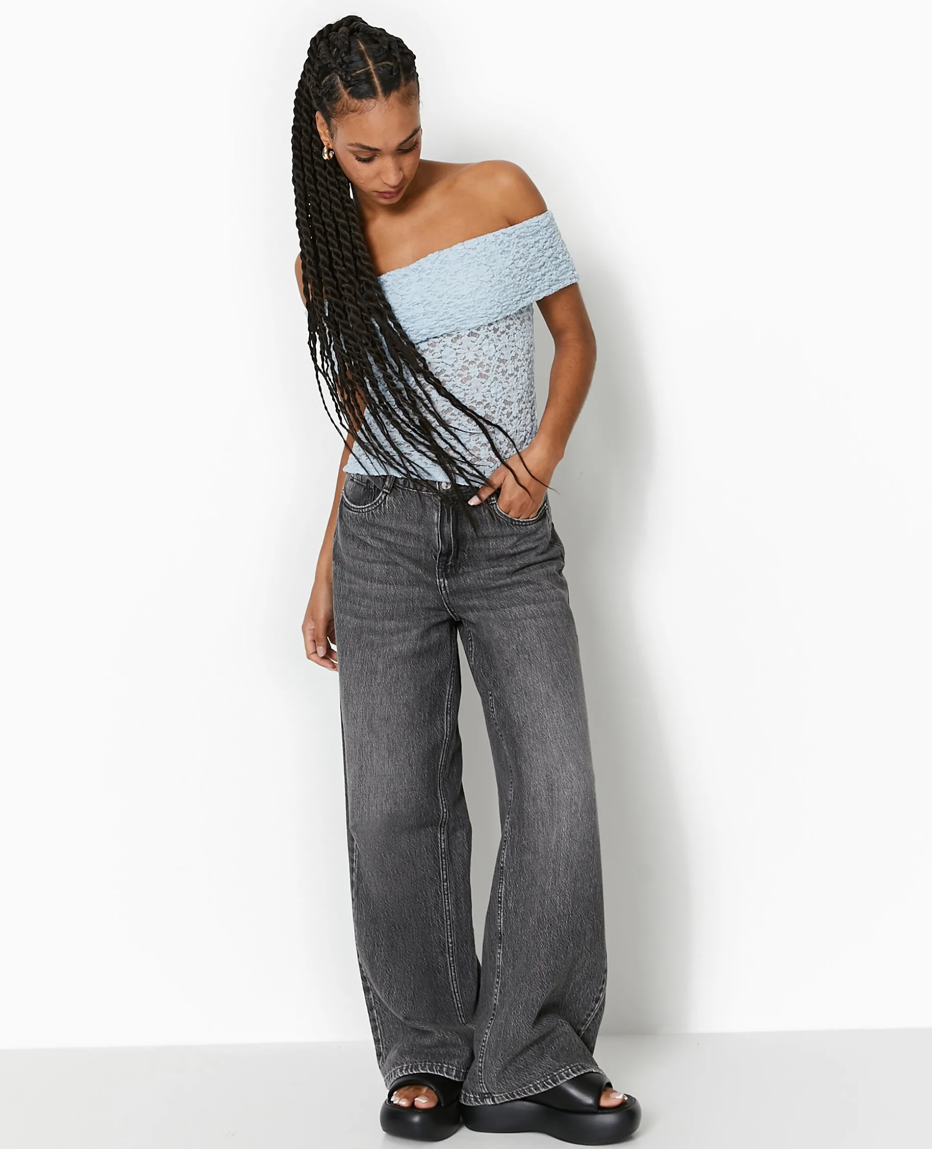 Top En Dentelle Encolure Bardot - Bleu Clair