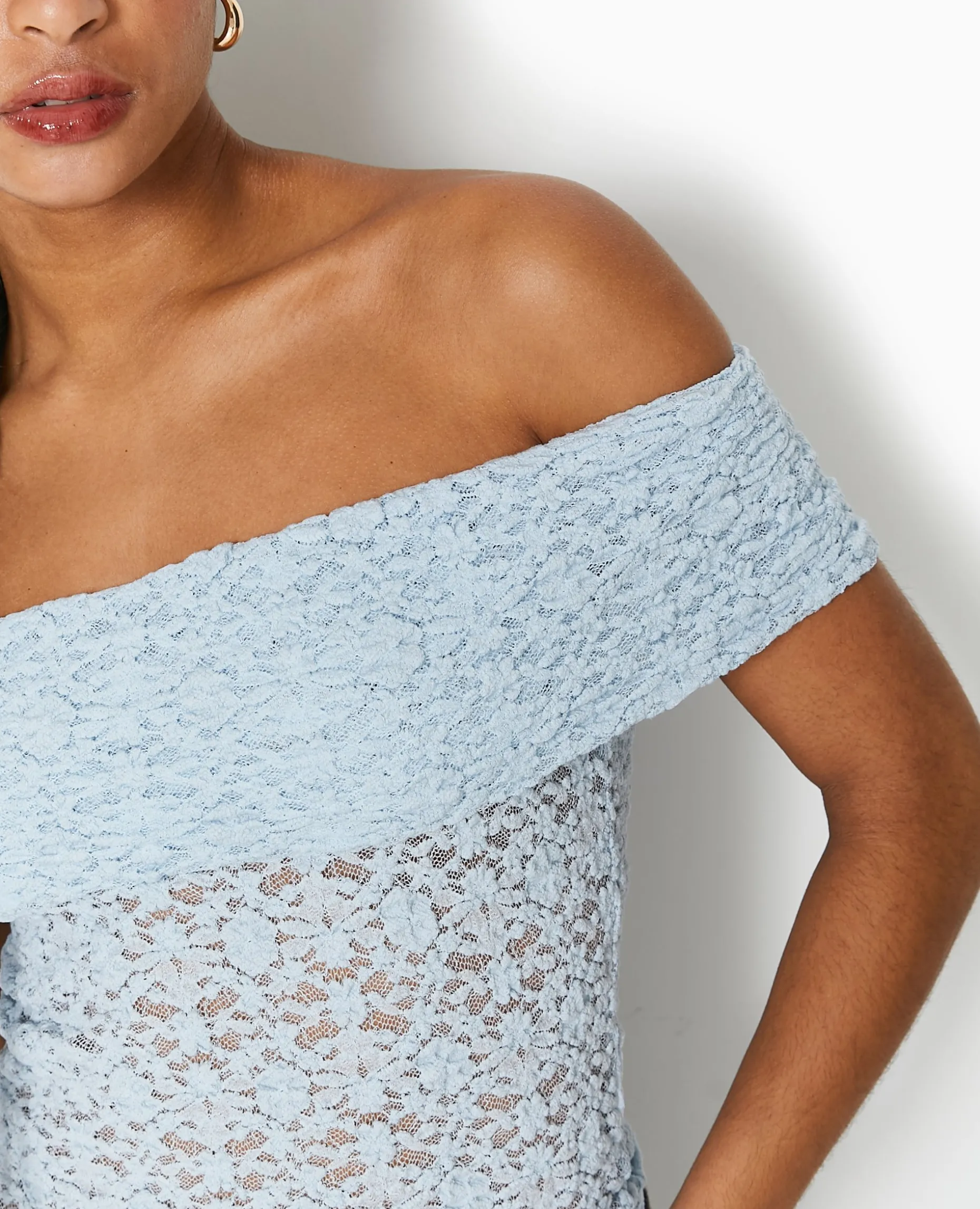 Top En Dentelle Encolure Bardot - Bleu Clair