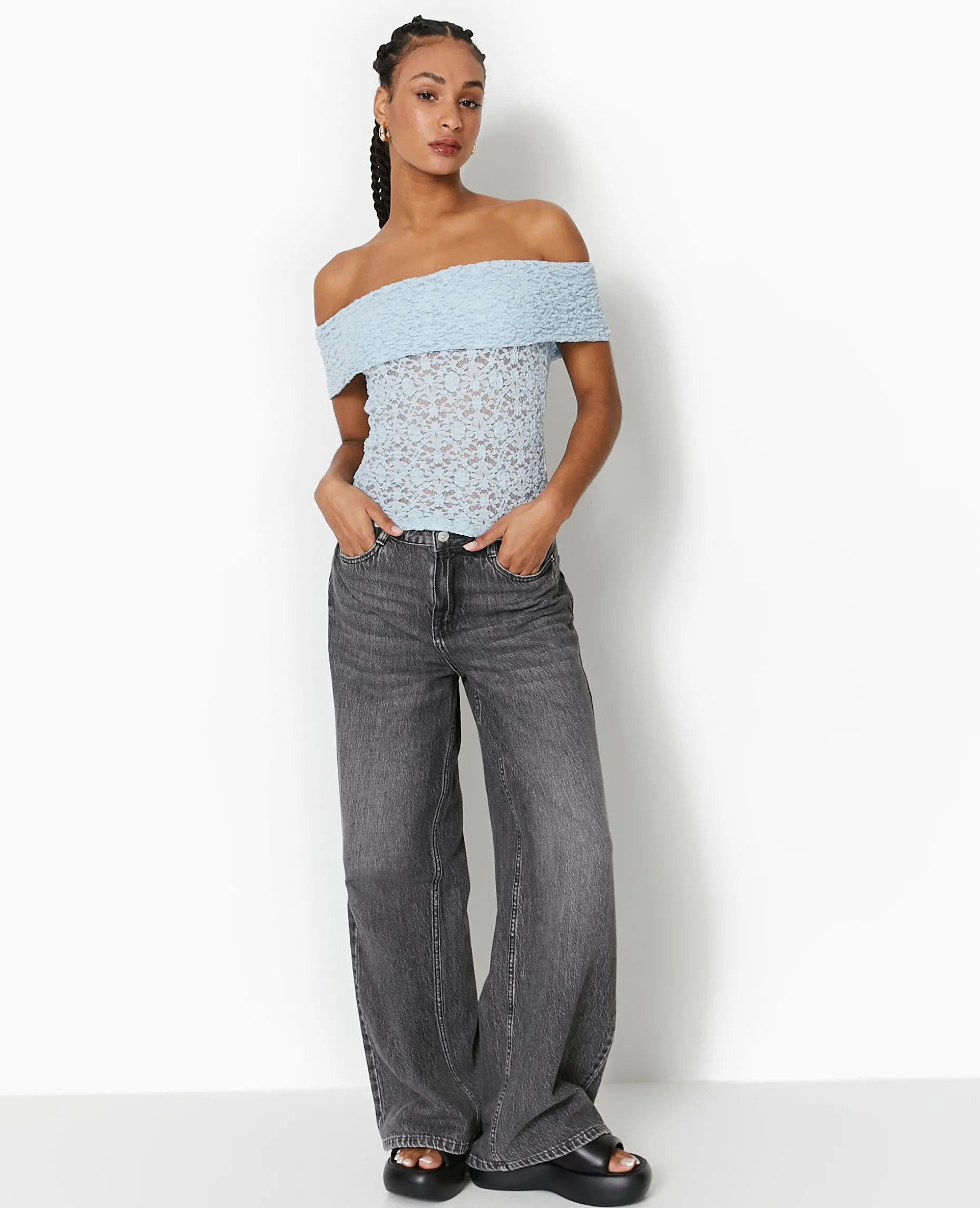 Top En Dentelle Encolure Bardot - Bleu Clair