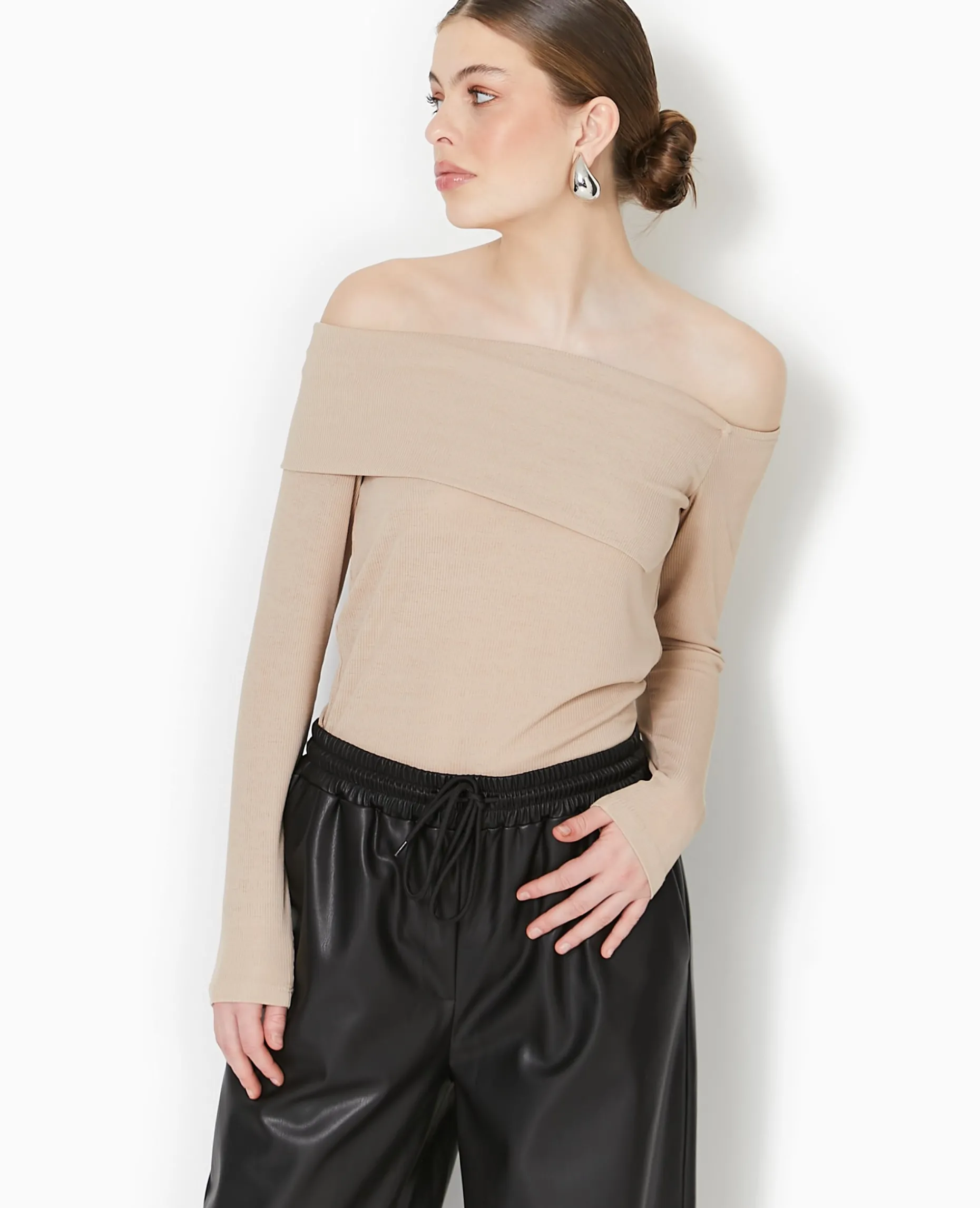 Top En Maille Côtelée Encolure Bardot - Beige
