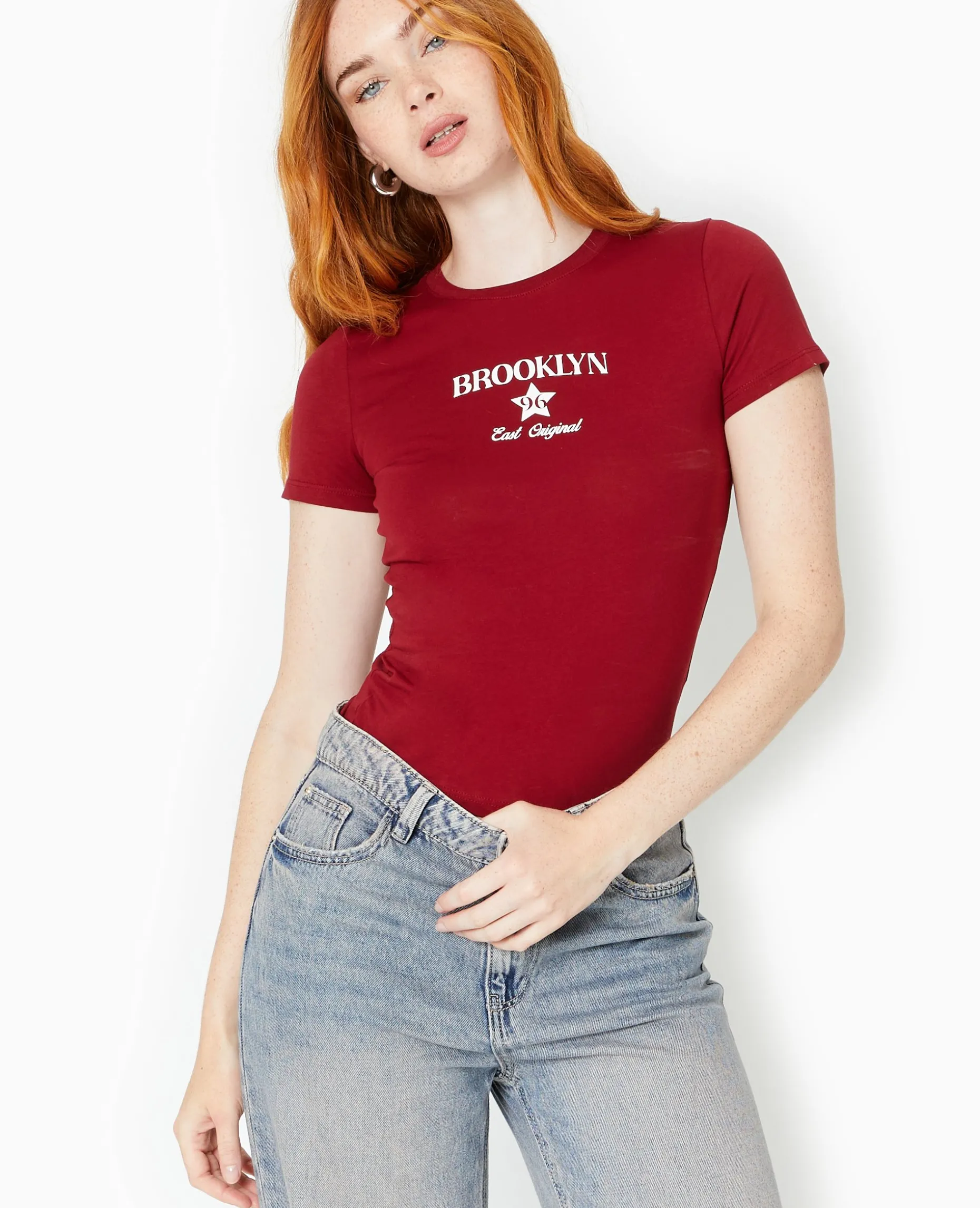 T-shirt Ajusté Avec Print - Bordeaux