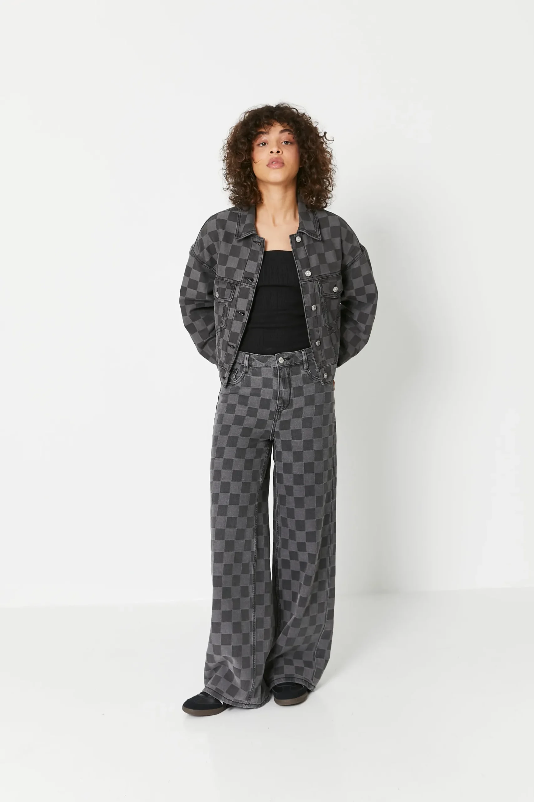 Veste Courte En Jean Motif Damiers - Gris